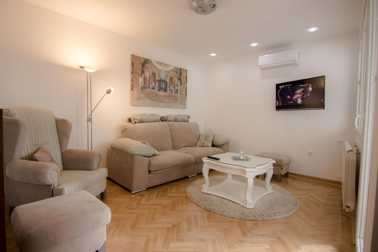 Apartments Near St. Sava Temple 贝尔格莱德 外观 照片